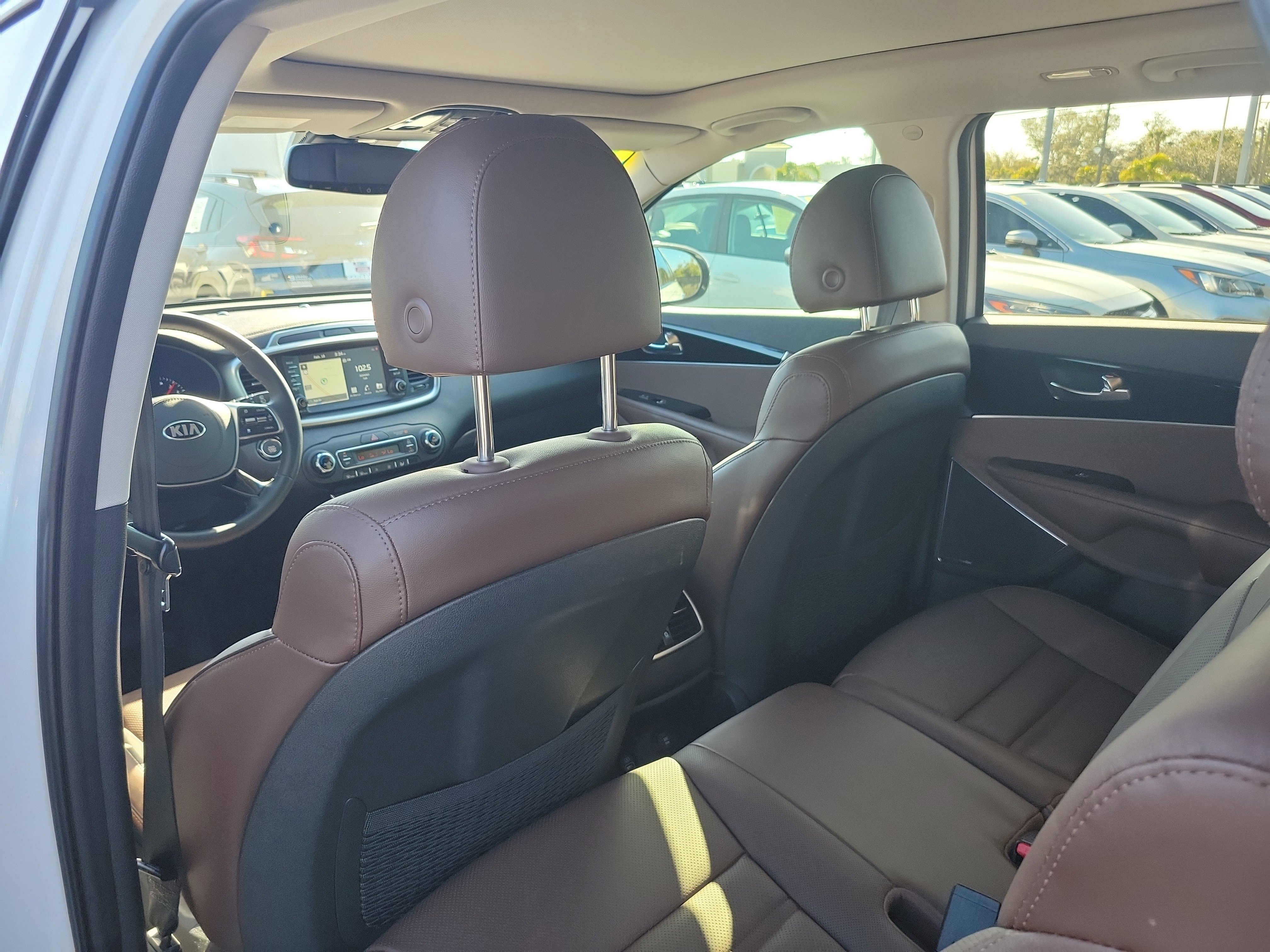 Used 2020 Kia Sorento SX image 16