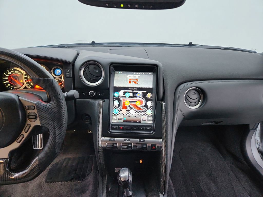 Used 2010 Nissan GT-R Premium AWD/4WD image 21