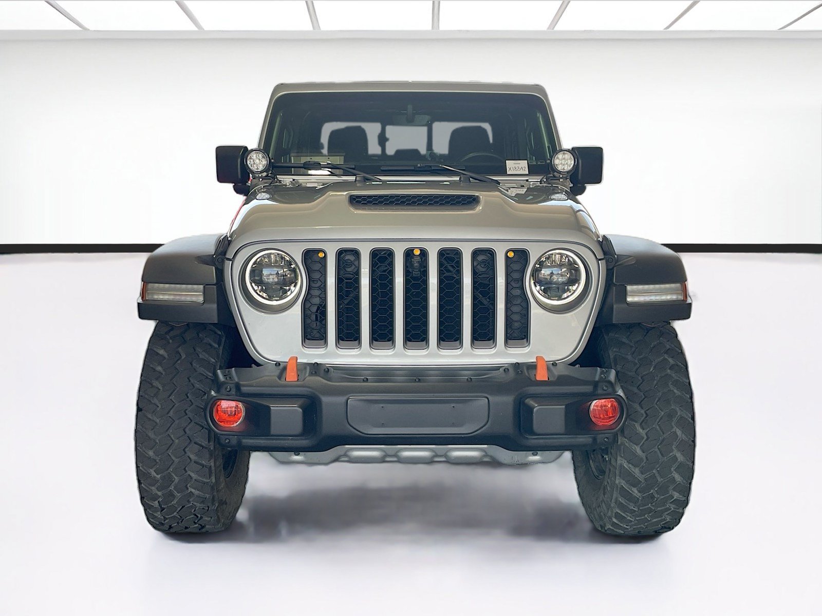 Used 2023 Jeep Gladiator Mojave w/ LED Lighting Group AWD/4WD image 2