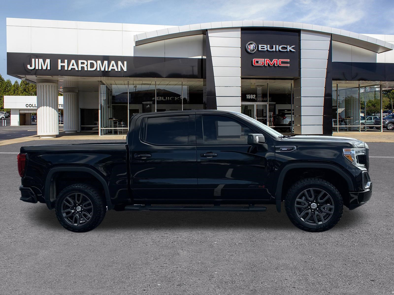 Used 2021 GMC Sierra 1500 AT4 w/ AT4 Value Package AWD/4WD image 8