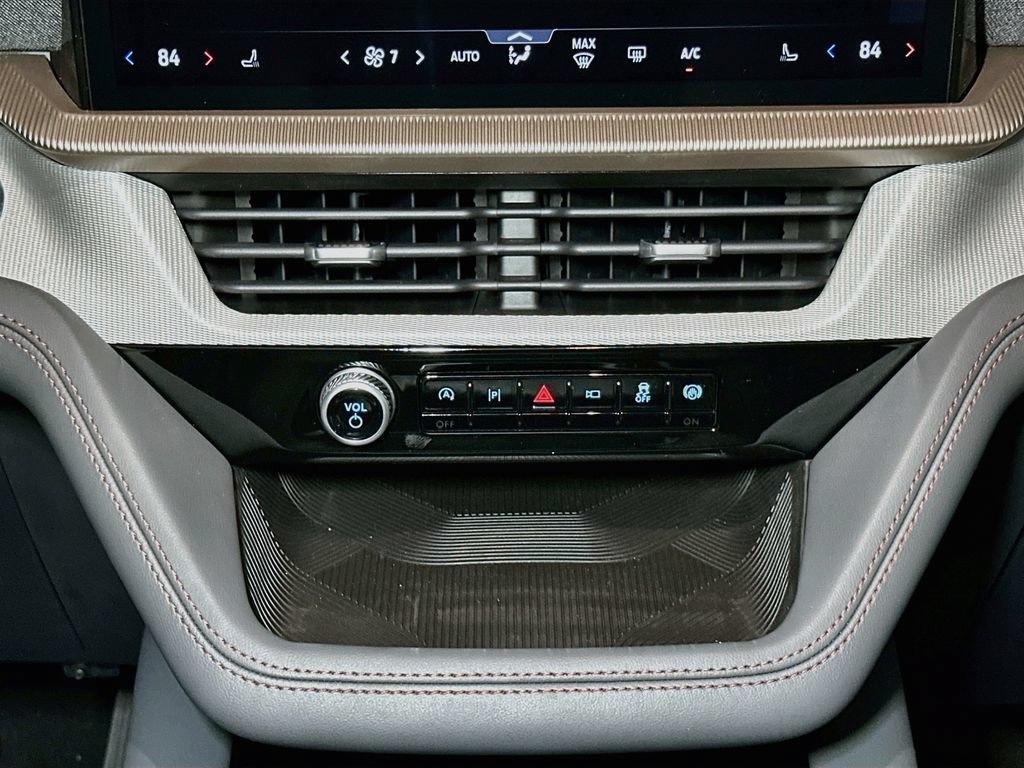 New 2026 Ford Explorer Active AWD/4WD image 31