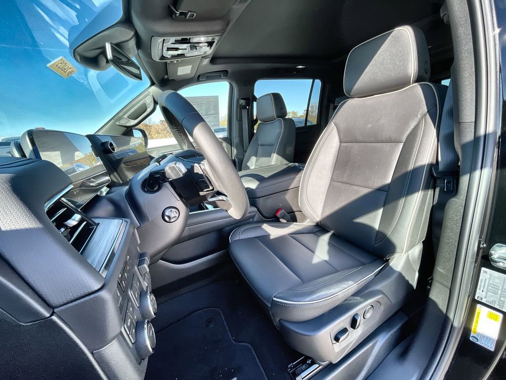 New 2026 Chevrolet Suburban Premier image 13