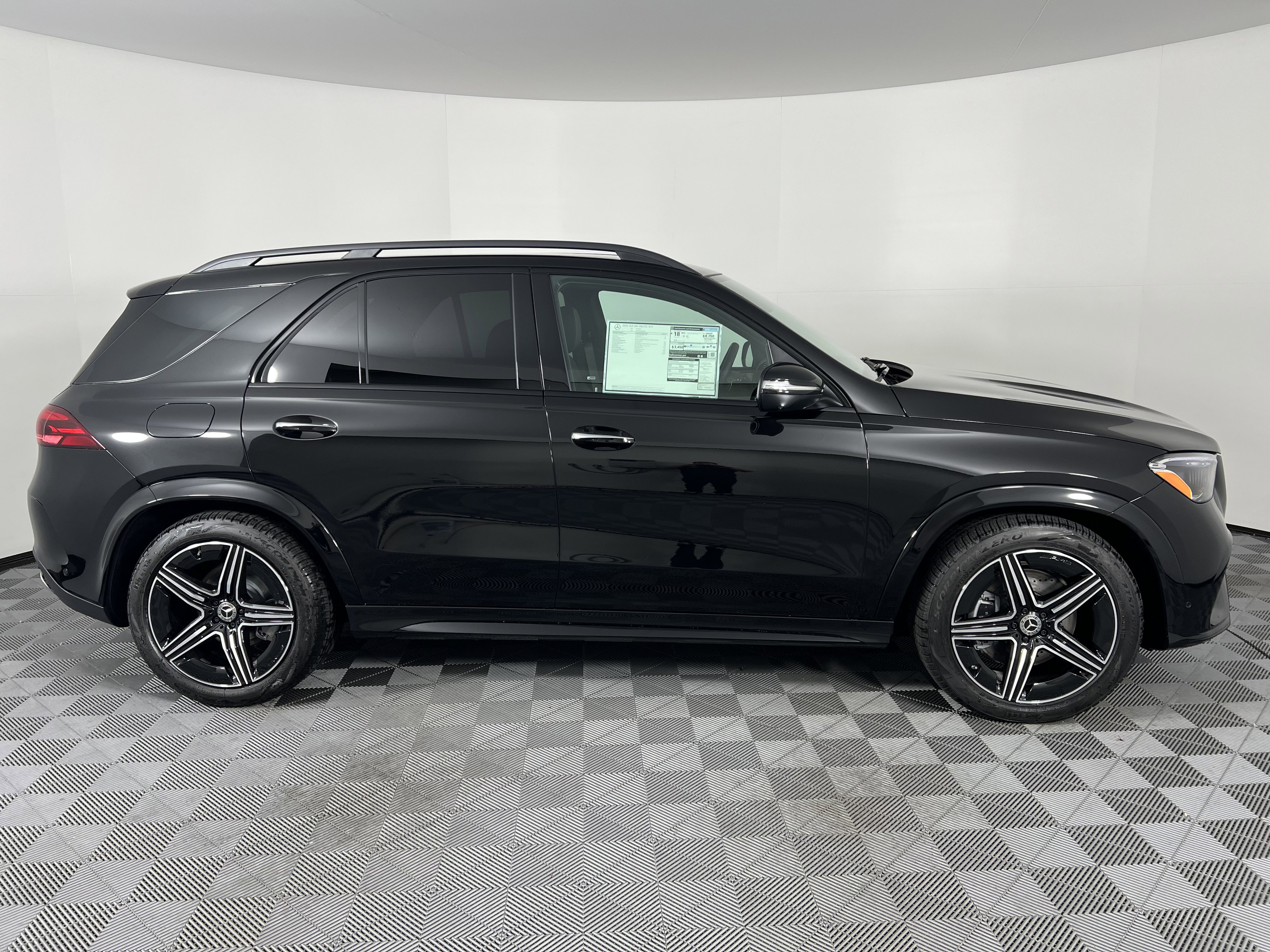 New 2026 Mercedes-Benz GLE 580 4MATIC image 14
