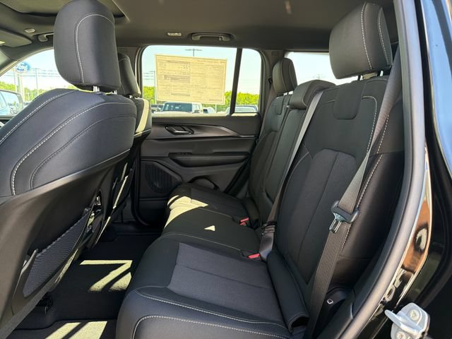 New 2026 Jeep Grand Cherokee Laredo X AWD/4WD image 37