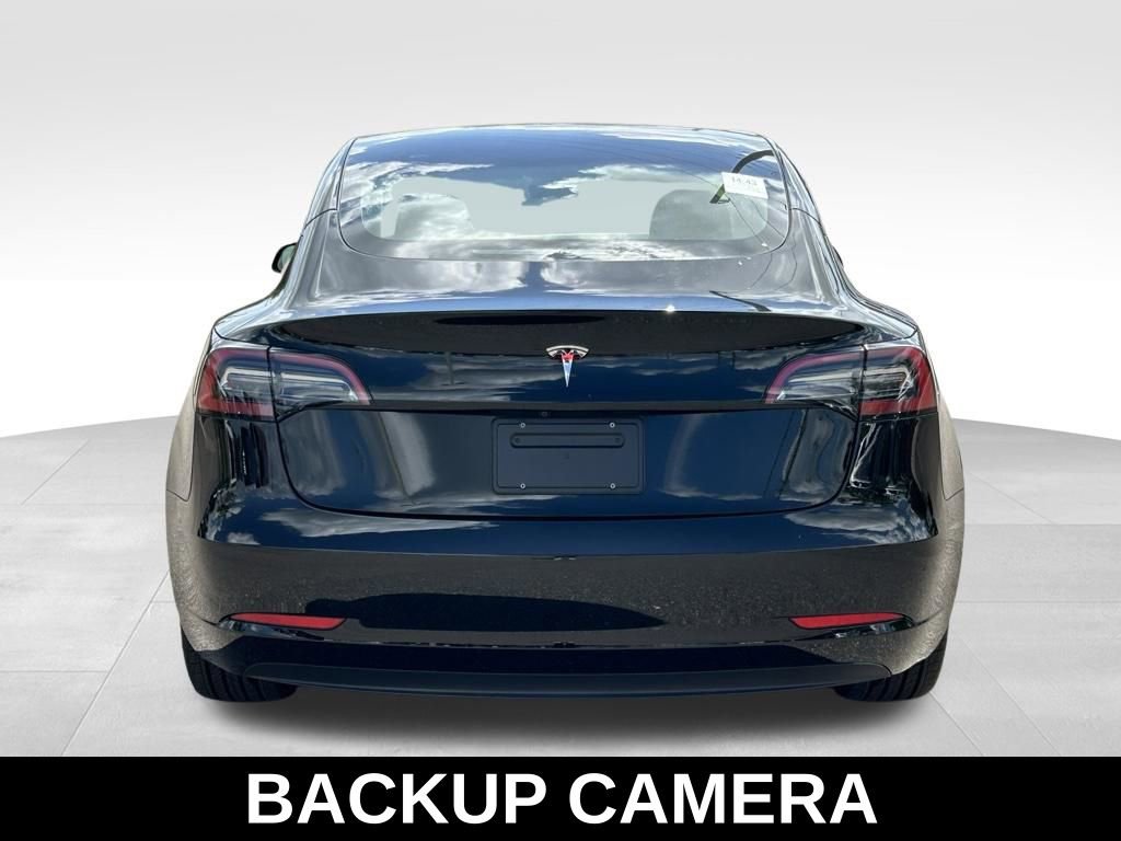 Used 2023 Tesla Model 3 Standard Range image 4