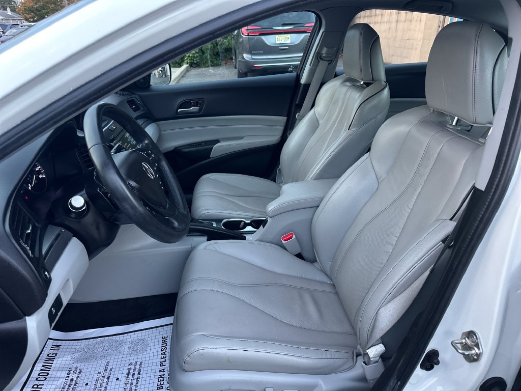 Used 2019 Acura ILX FWD image 14