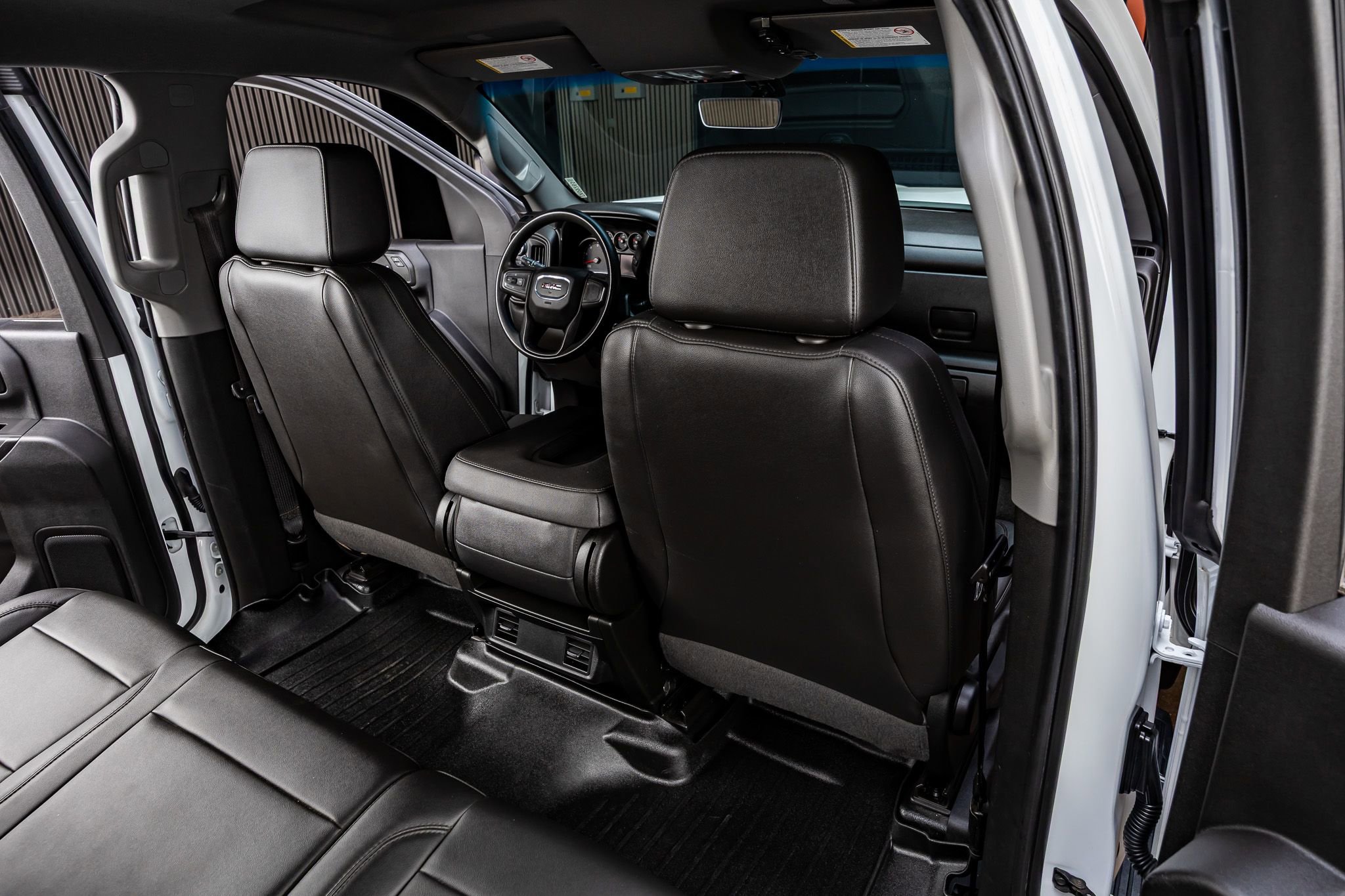 Used 2020 GMC Sierra 2500 4x4 Crew Cab w/ Gooseneck/5TH Wheel Package image 30