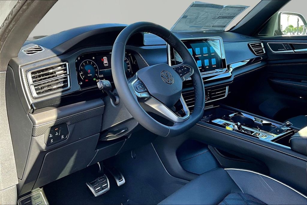 New 2026 Volkswagen Atlas Cross Sport SEL Premium R-Line AWD/4WD image 17
