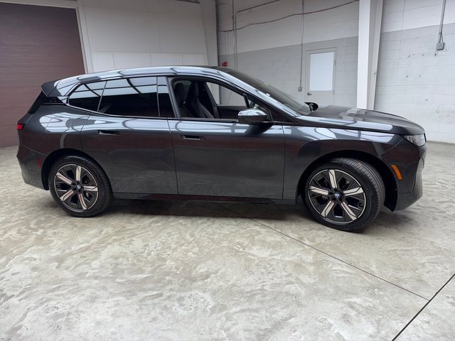Used 2026 BMW iX xDrive45 image 6
