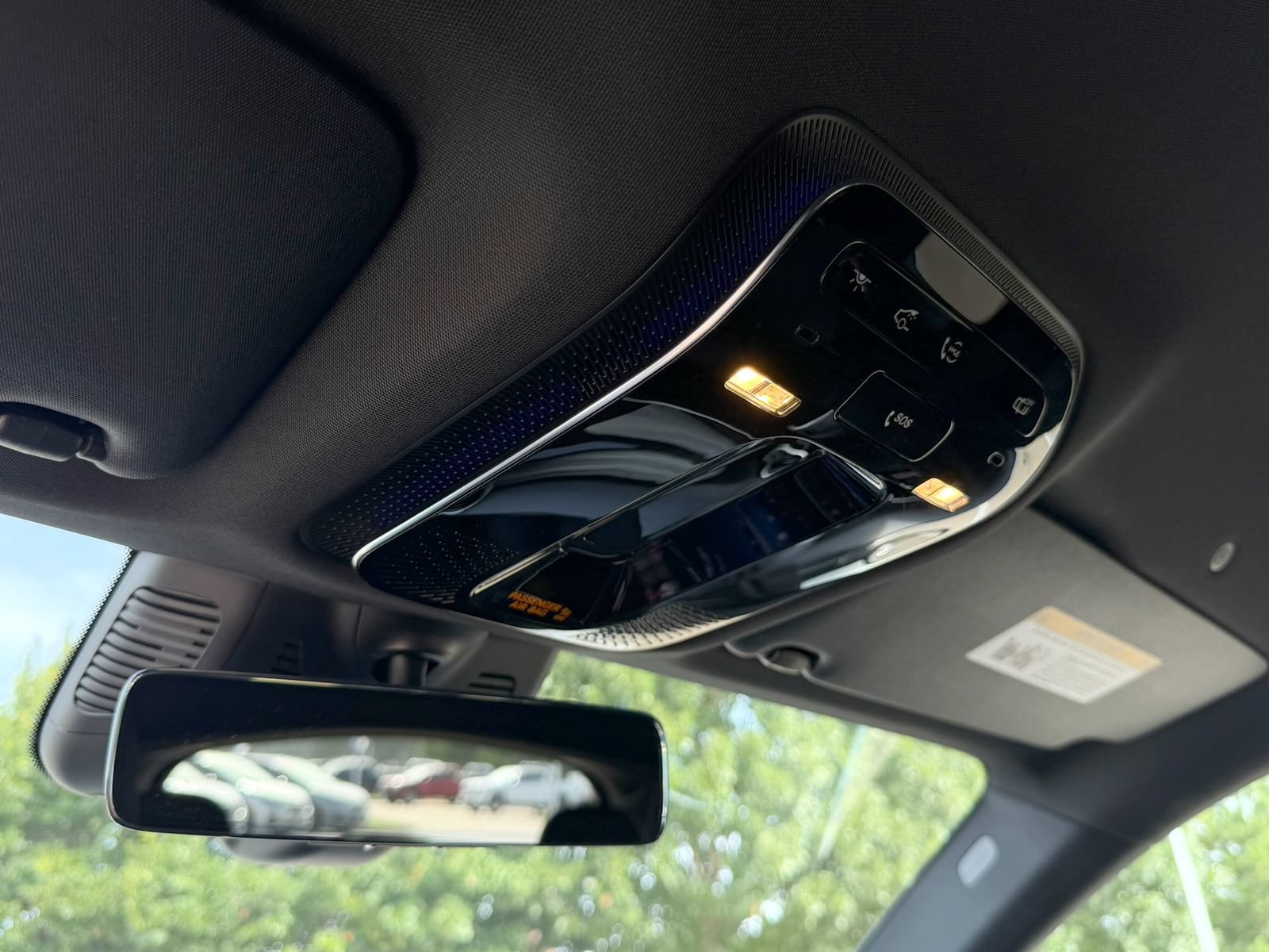 Used 2025 Mercedes-Benz GLC 300 image 22