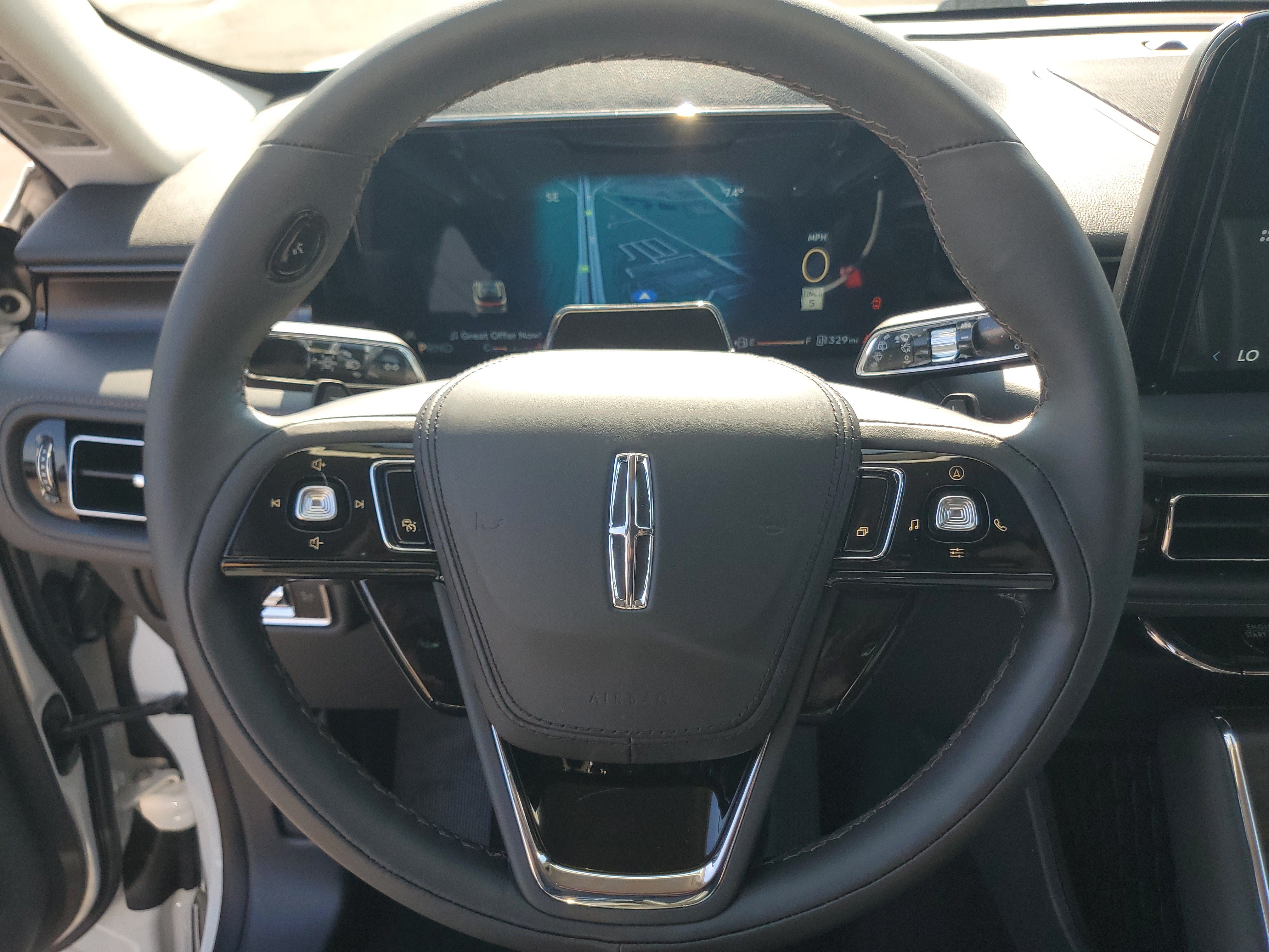 New 2026 Lincoln Aviator Reserve w/ Jet Appearance Package AWD/4WD image 15