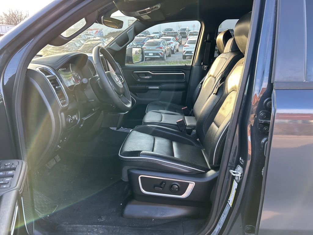 Used 2025 RAM 1500 Laramie image 9