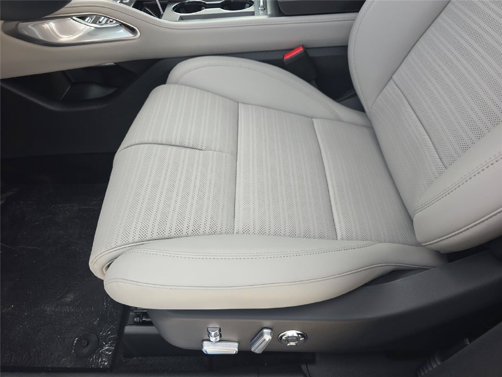 New 2026 Lincoln Nautilus Reserve AWD/4WD image 14