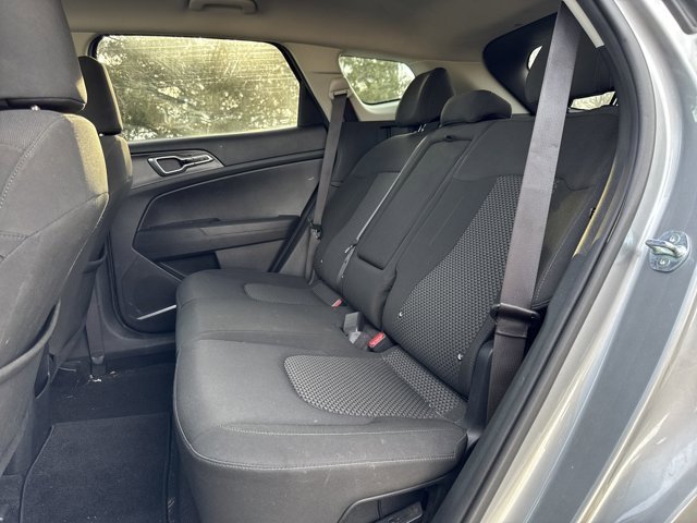 Used 2023 Kia Sportage LX image 12