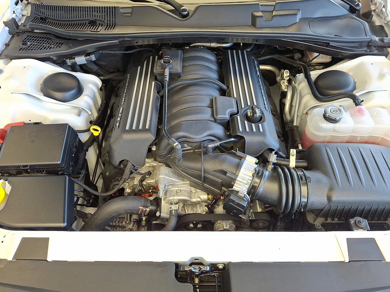 Used 2022 Dodge Challenger R/T Scat Pack w/ Plus Package RWD image 26