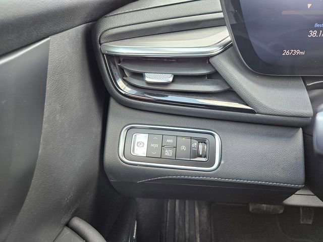 Used 2025 Buick Enclave Preferred AWD/4WD image 31