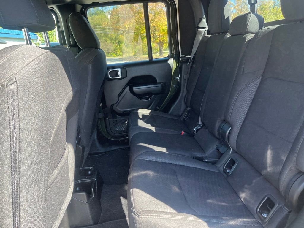 Used 2022 Jeep Gladiator Sport AWD/4WD image 34