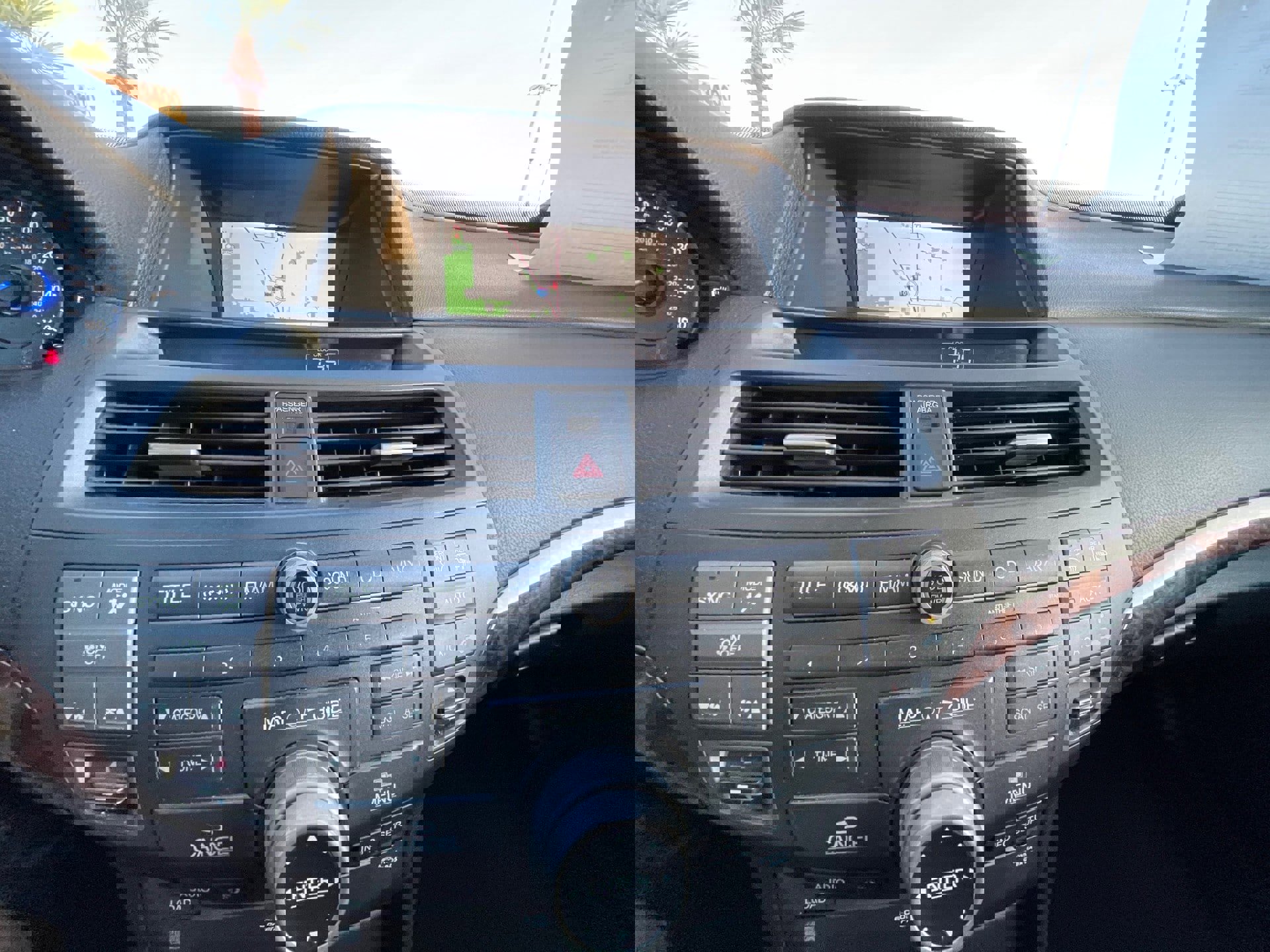 Used 2012 Honda Crosstour EX-L image 17