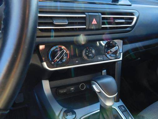 Used 2021 Kia Seltos S AWD/4WD image 18