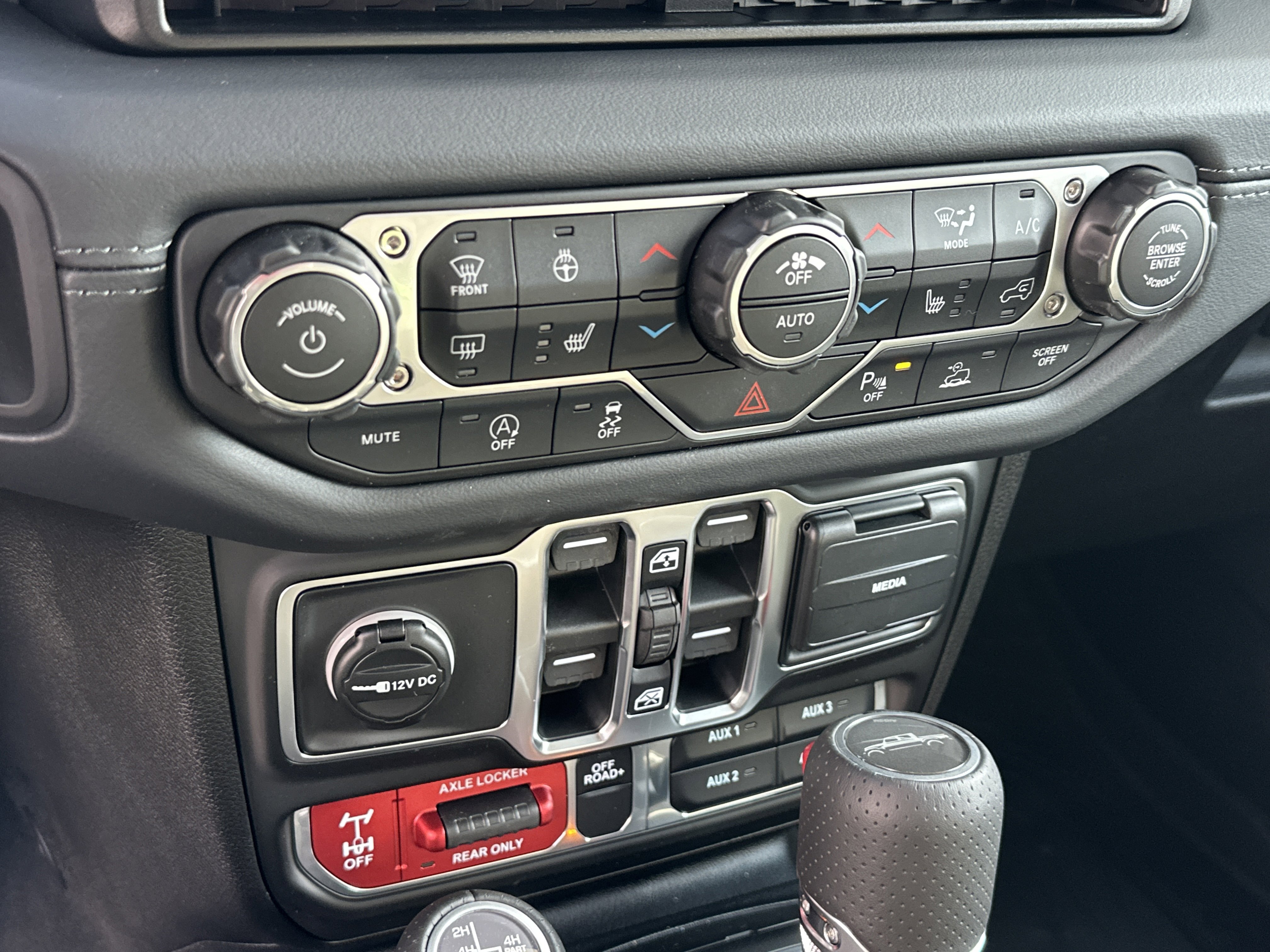 New 2026 Jeep Gladiator Mojave image 6