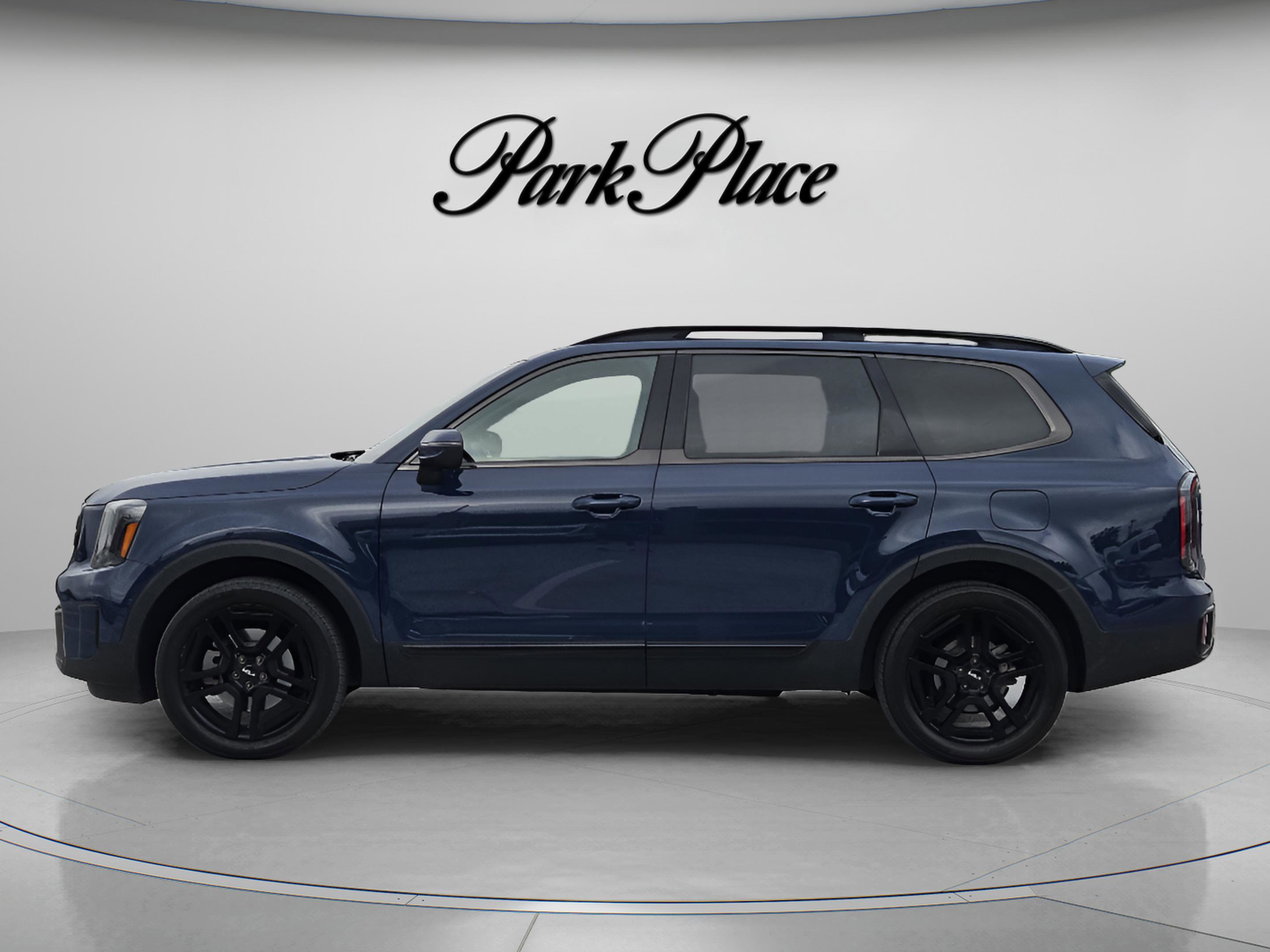 Used 2024 Kia Telluride EX X-Line AWD/4WD image 2