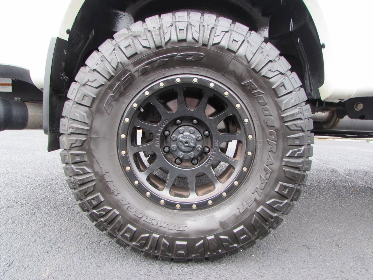 Used 2022 Ford F250 Platinum w/ Tremor Off-Road Package image 9