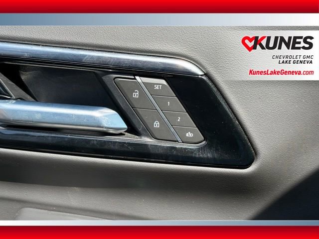 Used 2025 Chevrolet Tahoe LT AWD/4WD image 25