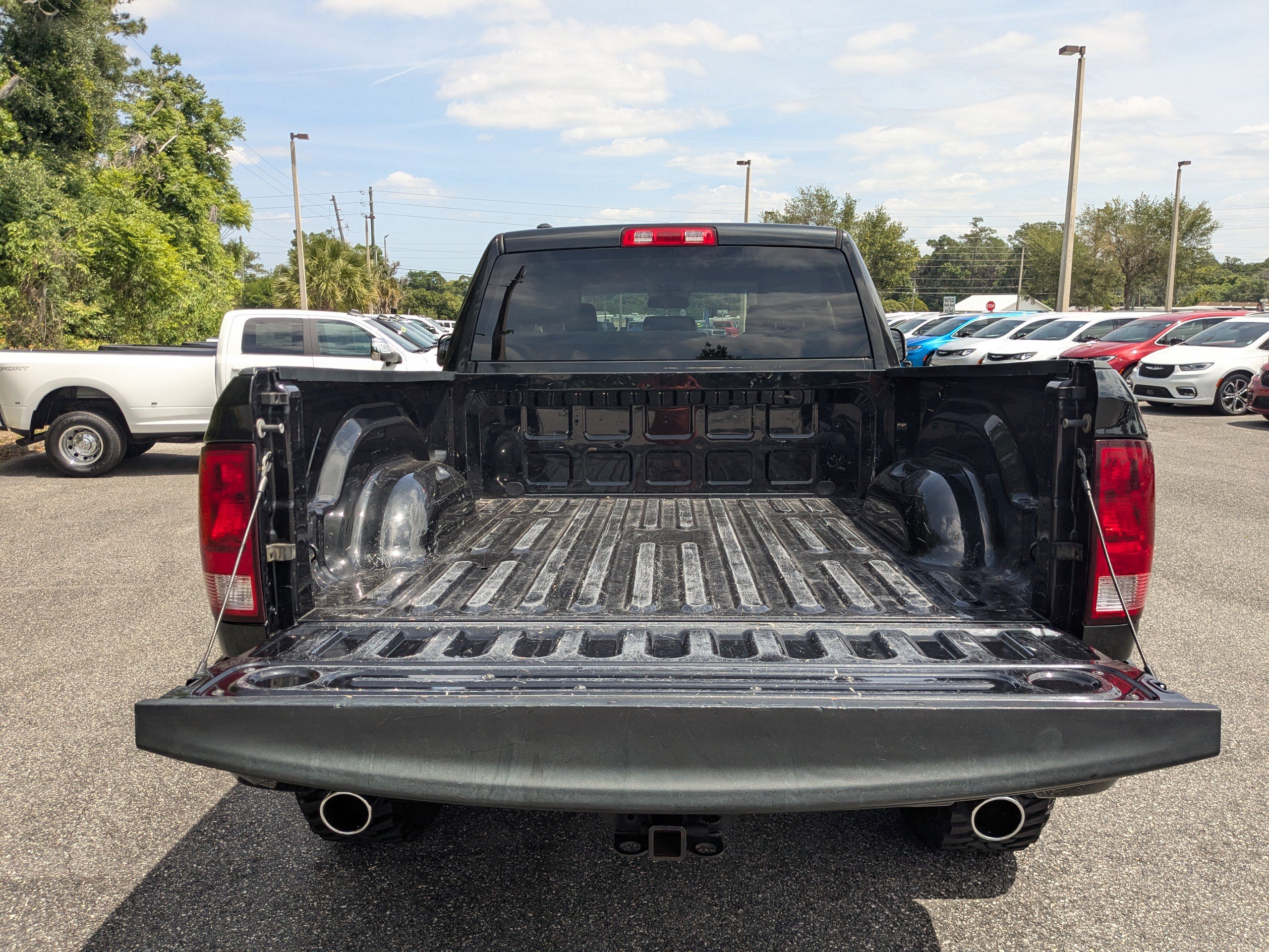 Certified 2017 RAM 1500 Express AWD/4WD image 12