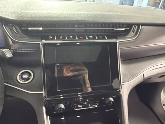 Certified 2023 Jeep Grand Cherokee L Laredo AWD/4WD image 23