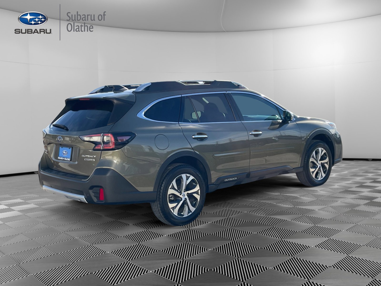 Used 2022 Subaru Outback Touring image 11