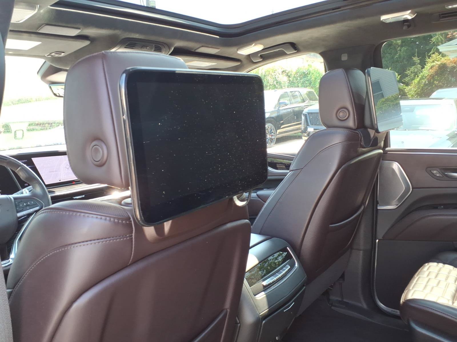 Certified 2023 Cadillac Escalade ESV V w/ LPO, Floor Liner Package AWD/4WD image 14