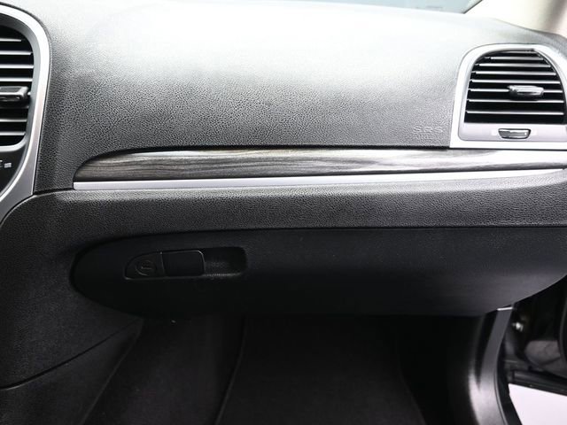 Used 2022 Chrysler 300 Touring L image 35