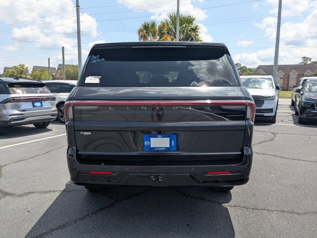 New 2026 Lincoln Navigator Black Label AWD/4WD image 5