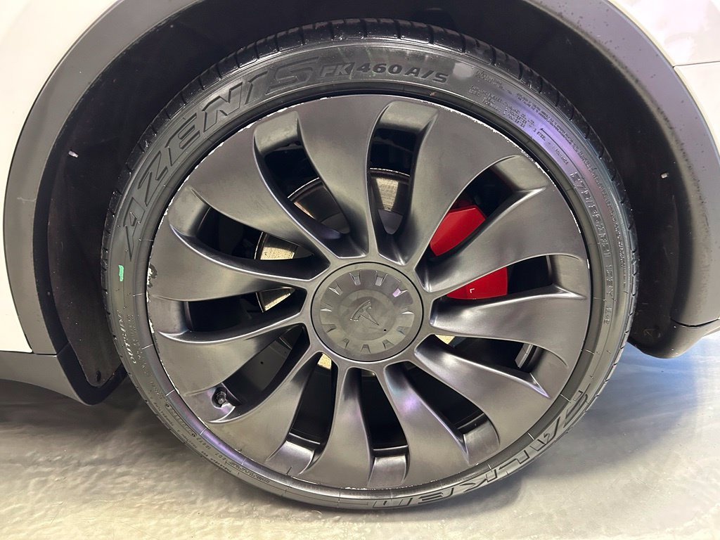 Used 2022 Tesla Model Y Performance AWD/4WD image 29