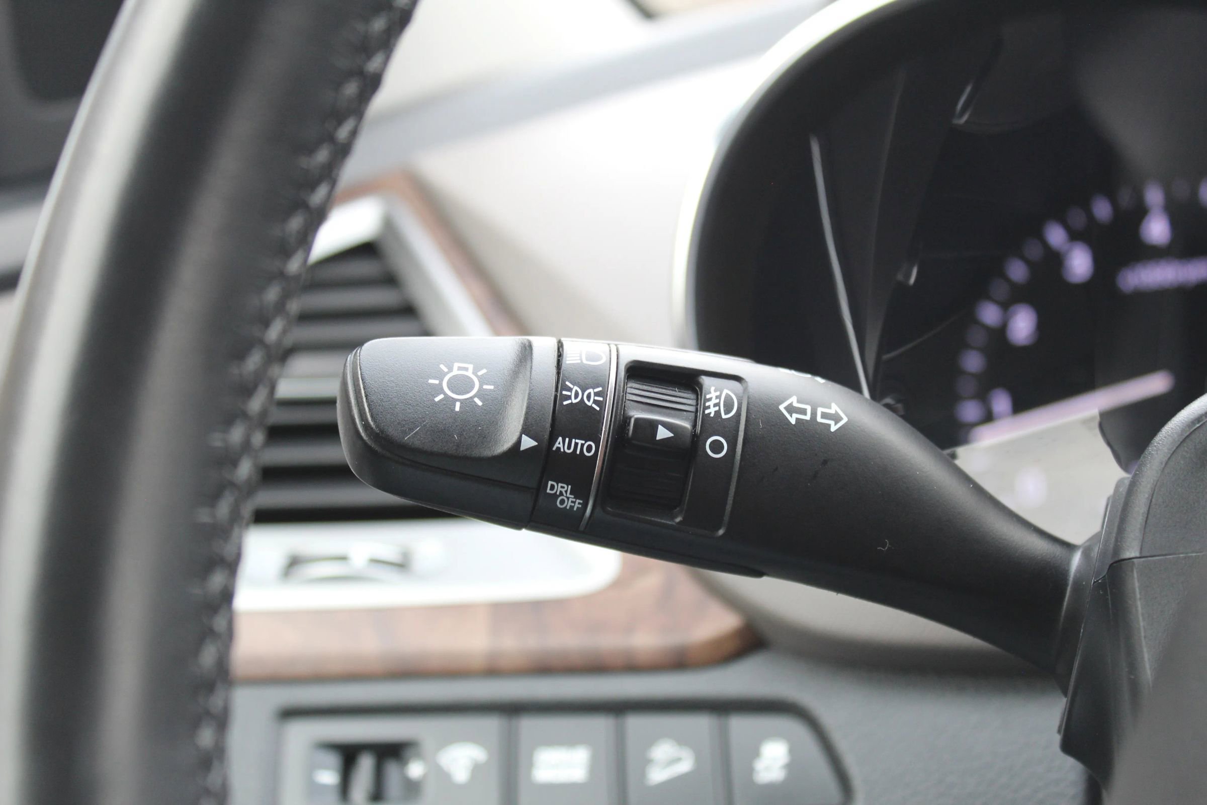 Used 2017 Hyundai Santa Fe SE w/ SE Premium Package 02 image 31