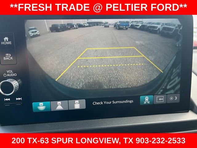 Used 2024 Honda Pilot Touring image 15