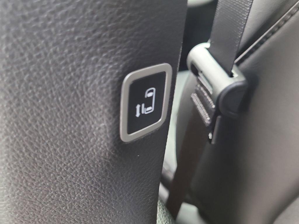 New 2026 Chrysler Voyager LX image 11