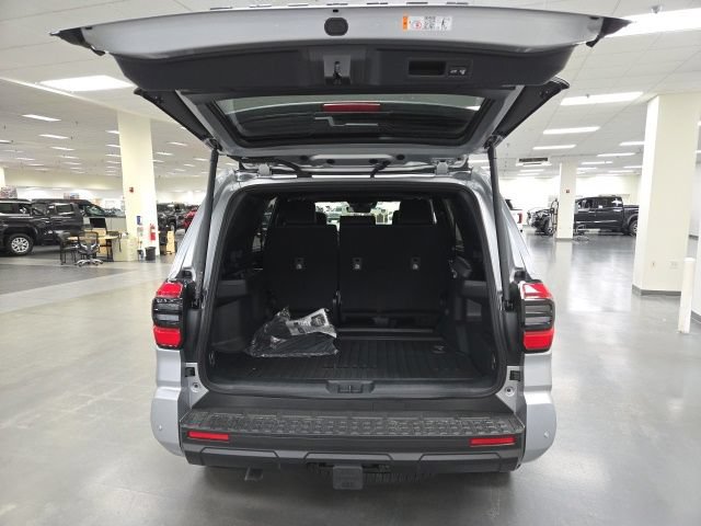 New 2026 Toyota 4Runner TRD Off-Road Premium AWD/4WD image 15