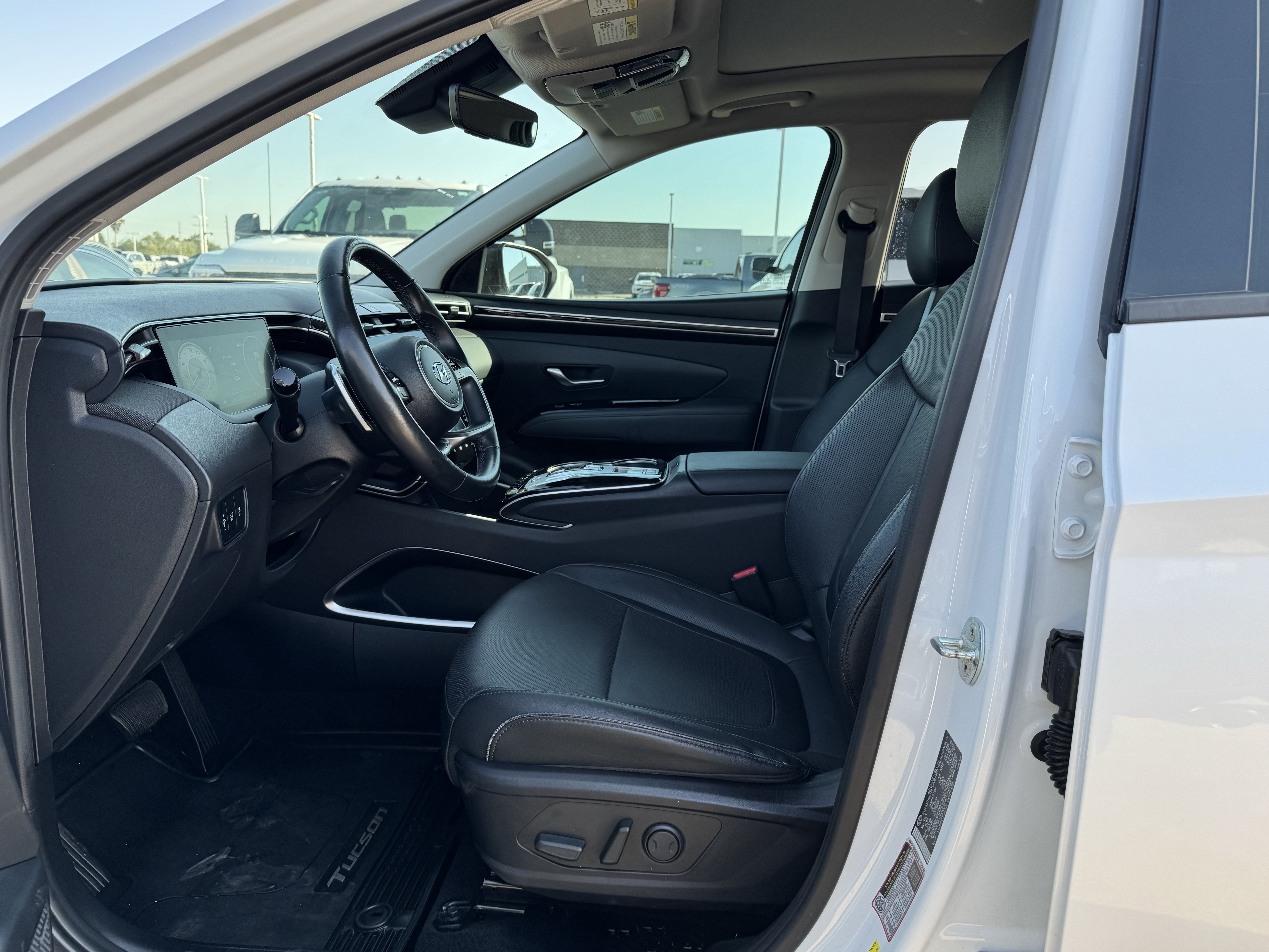 Used 2022 Hyundai Tucson Limited AWD/4WD image 17