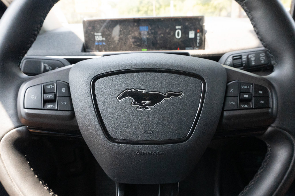 Used 2022 Ford Mustang Mach-E Premium RWD image 24