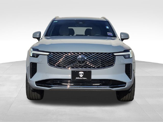 Certified 2025 Volvo XC90 T8 Plus w/ Protection Package Premier AWD/4WD image 3