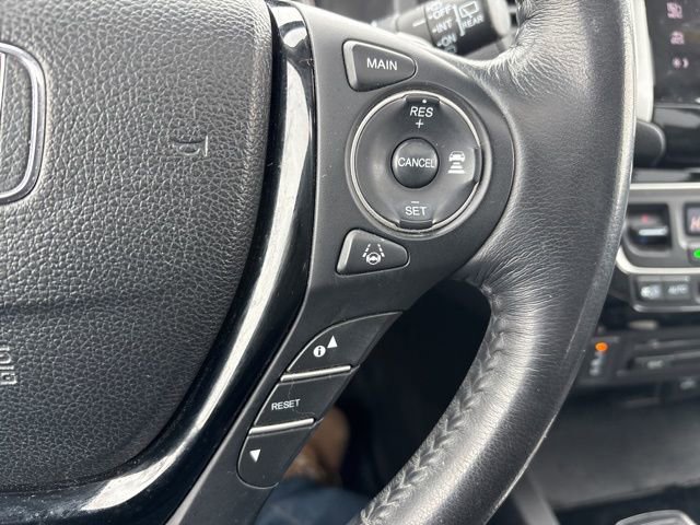 Used 2017 Honda Pilot Touring image 22