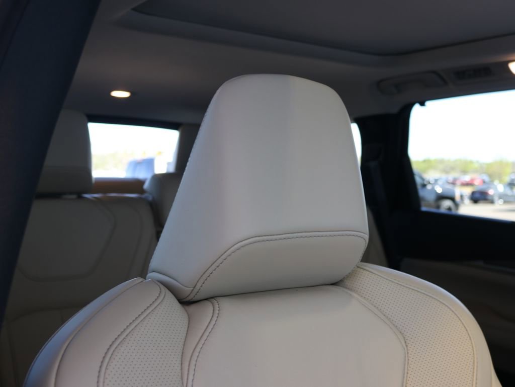 Certified 2023 INFINITI QX60 Luxe w/ Cargo Package AWD/4WD image 43