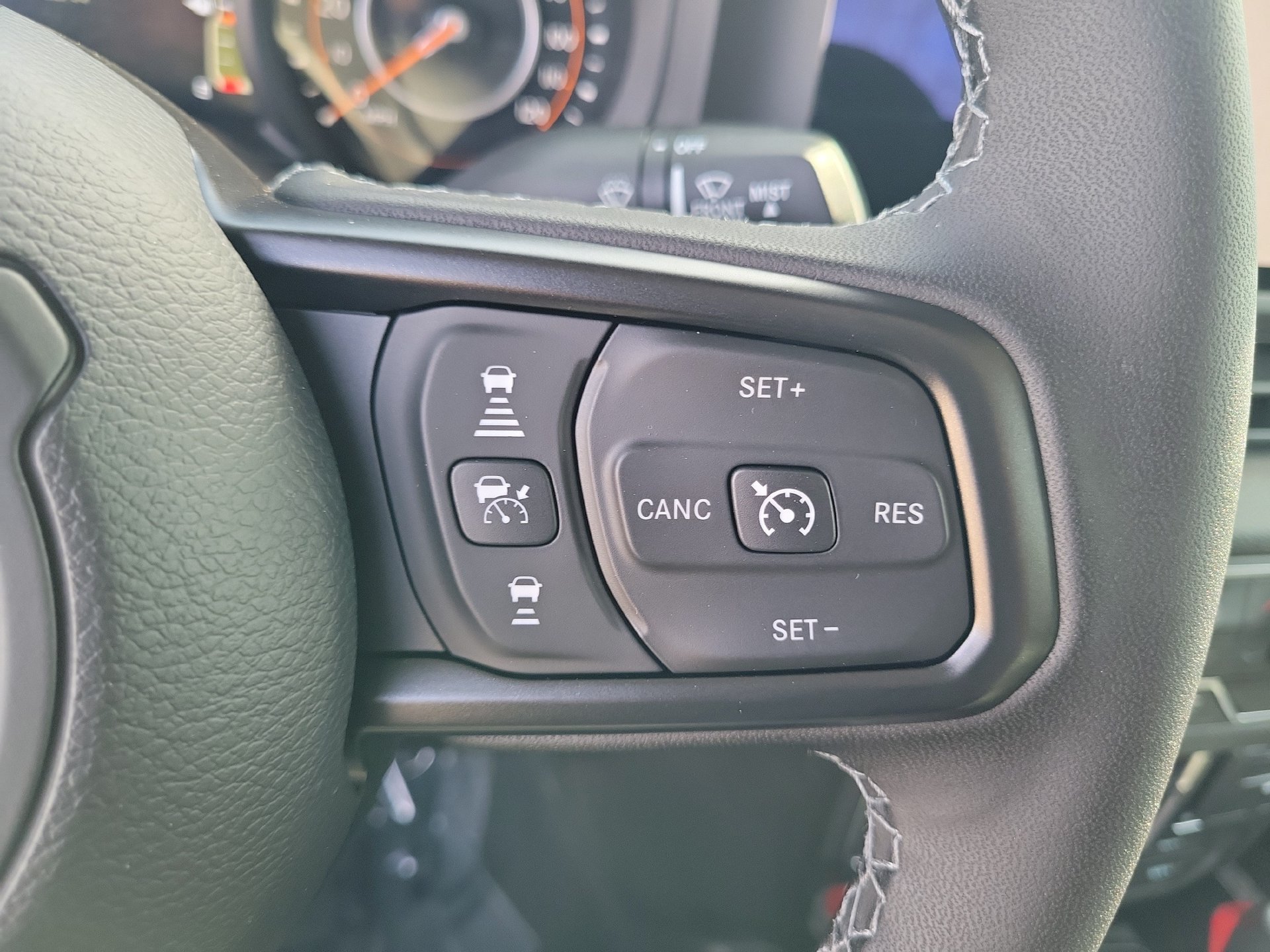 New 2026 Jeep Gladiator Sport AWD/4WD image 7