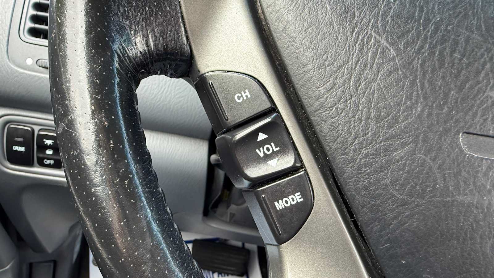 Used 2004 Honda Pilot EX image 16