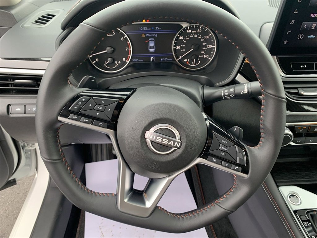Used 2024 Nissan Altima 2.5 SR w/ SR Premium Package image 15