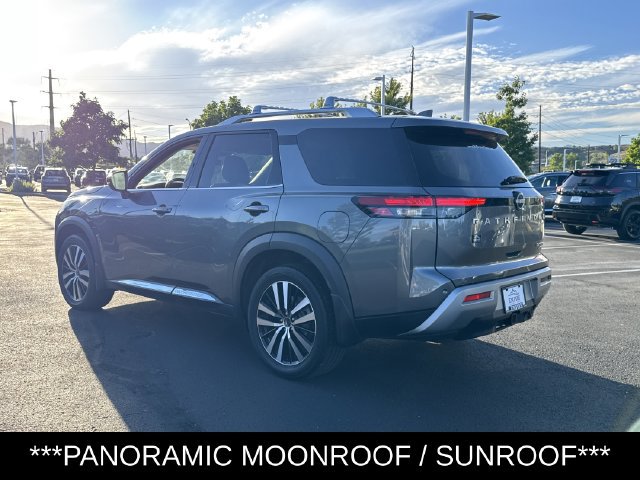 Used 2023 Nissan Pathfinder Platinum AWD/4WD image 6