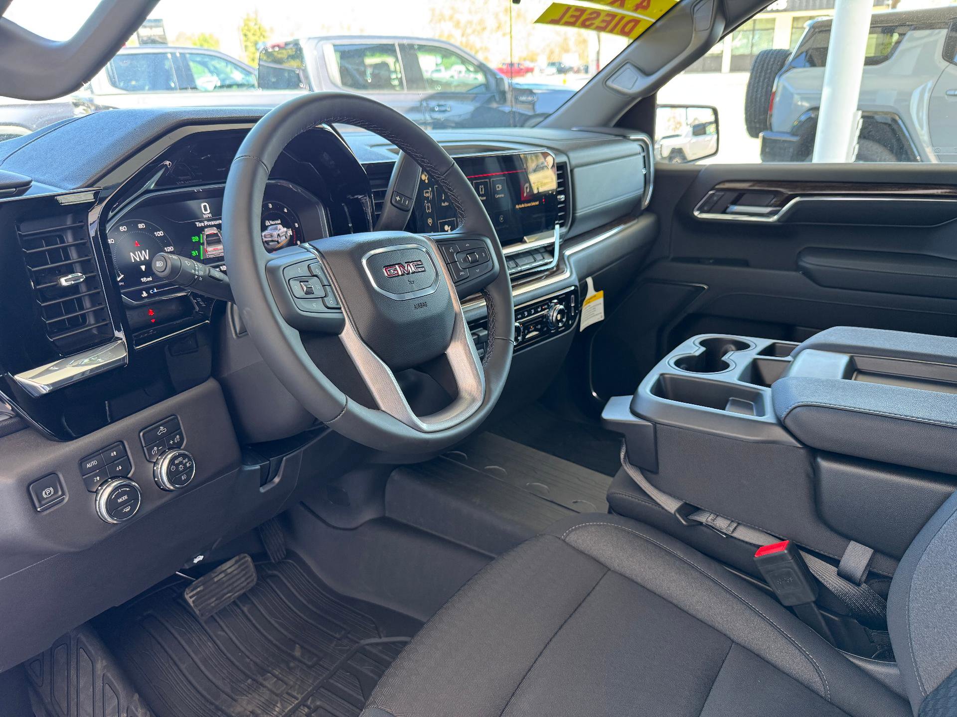 New 2024 GMC Sierra 1500 Elevation image 17