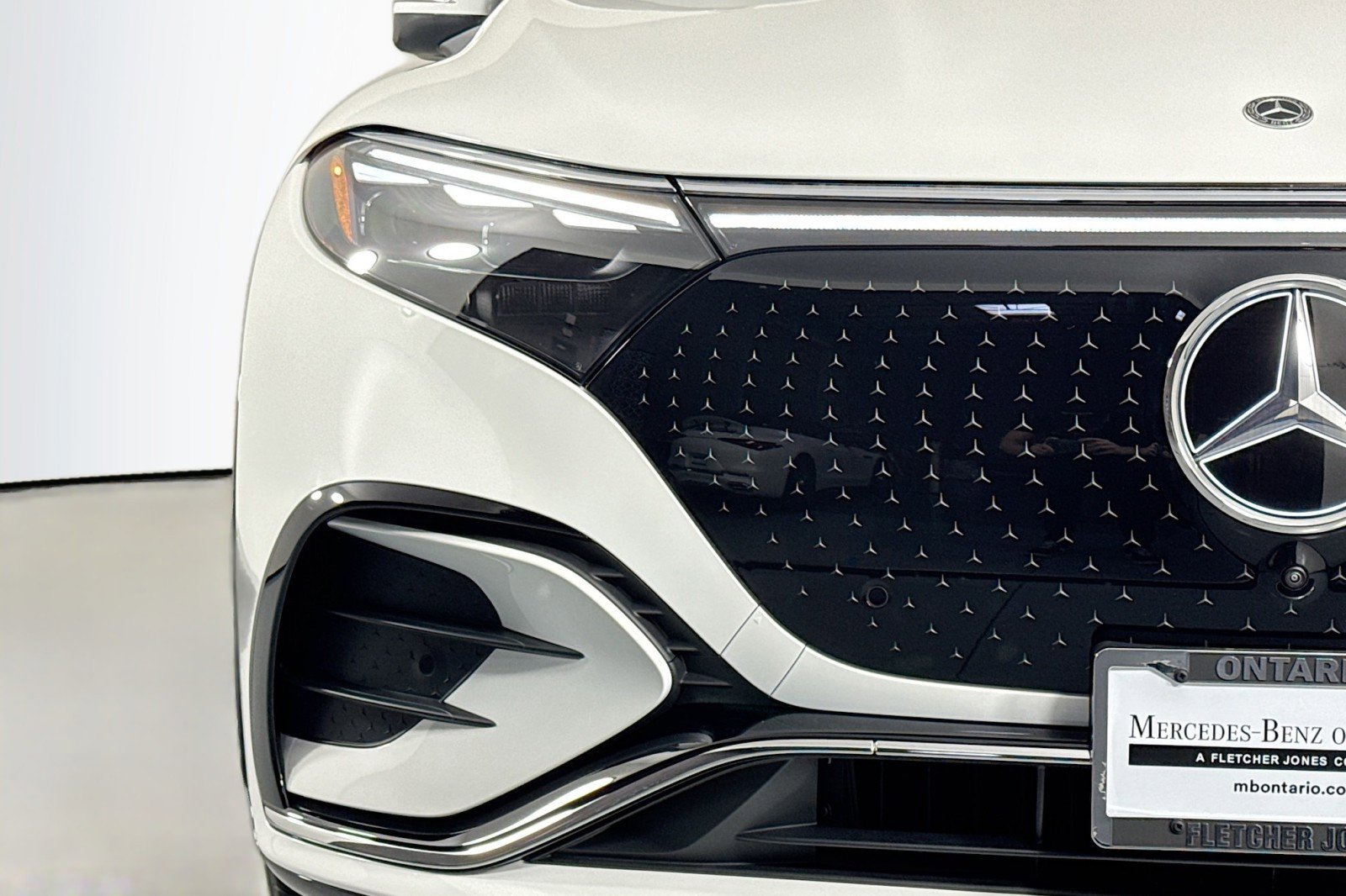 New 2026 Mercedes-Benz EQS 550 4MATIC SUV image 13