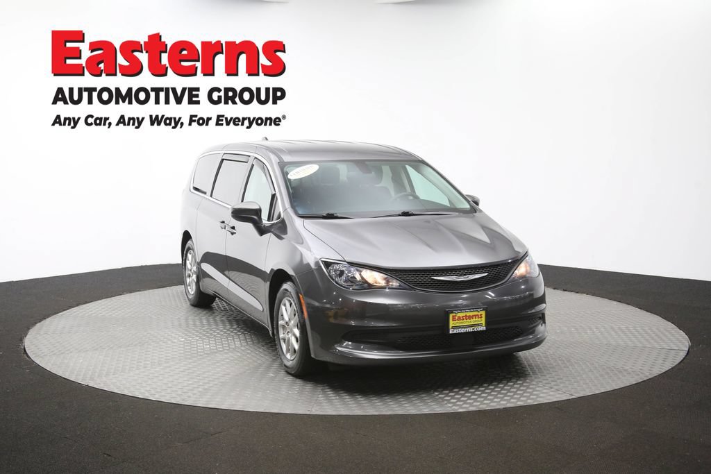 Used 2022 Chrysler Voyager LX FWD image 50